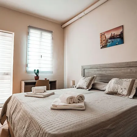 Angelica Home-3